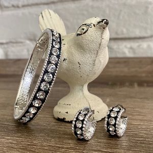 Montana Silversmith Bracelet & Earrings ❤️